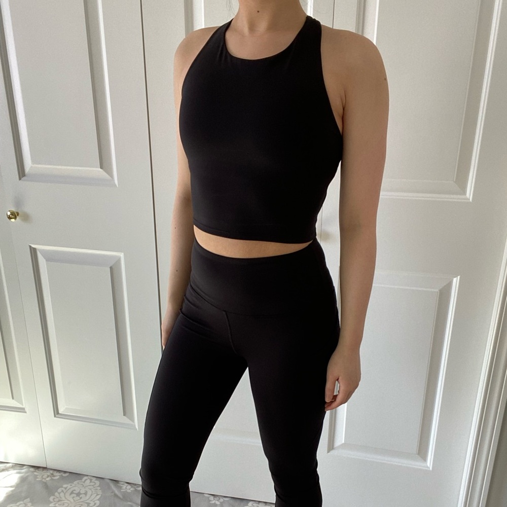 ❗️(LAST 3) MEDITATE - Black Criss Cross Back Workout Set Sports Bra & Leggings
